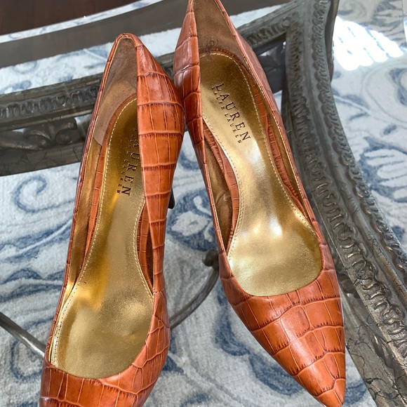 Lauren Ralph Lauren Shoes - Ralph Lauren Ladies Croc Print Pump - size 9.5